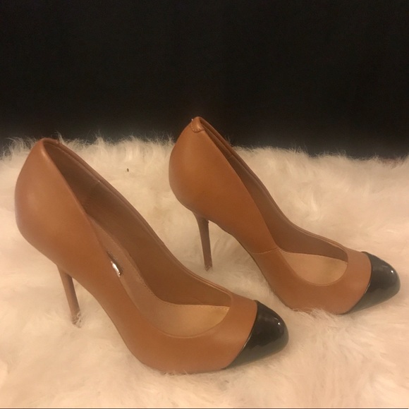 H by Halston Shoes - H By Halston Charlotte Taupe & Black Tip Heels